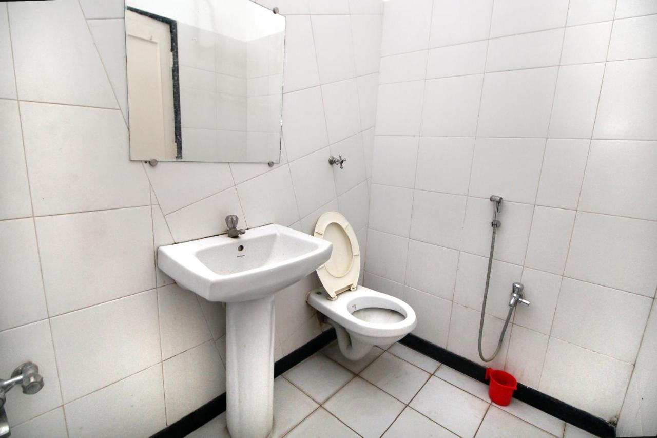 Hotel Gomatgiri Aurangabad  Buitenkant foto